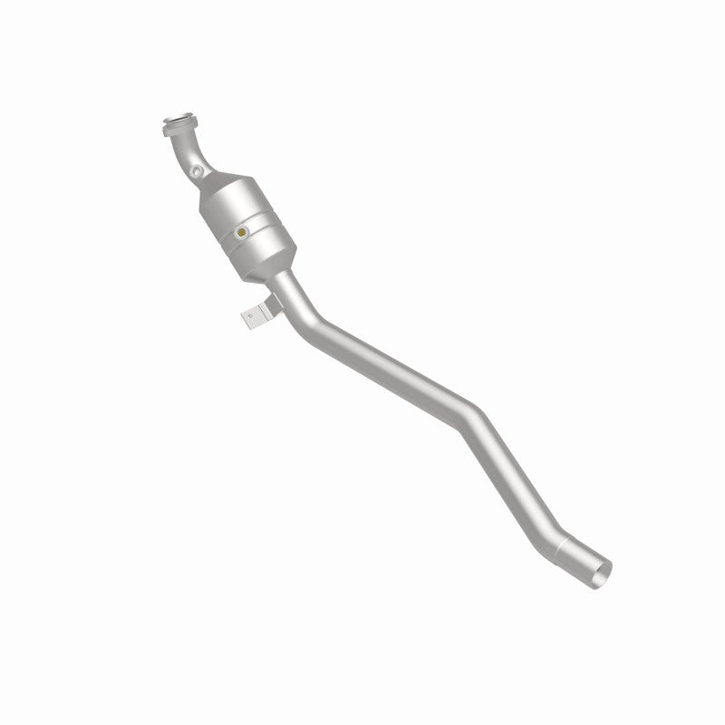 Magnaflow Direct-Fit Catalytic Converter 2006-2011 R350 3.5L Underbody - OneFastShop