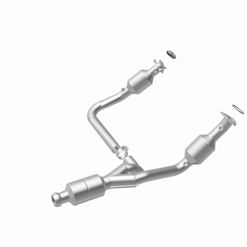 Magnaflow Direct-Fit Catalytic Converter for 14-16 GMC Sierra 1500 V6 4.3L - OneFastShop