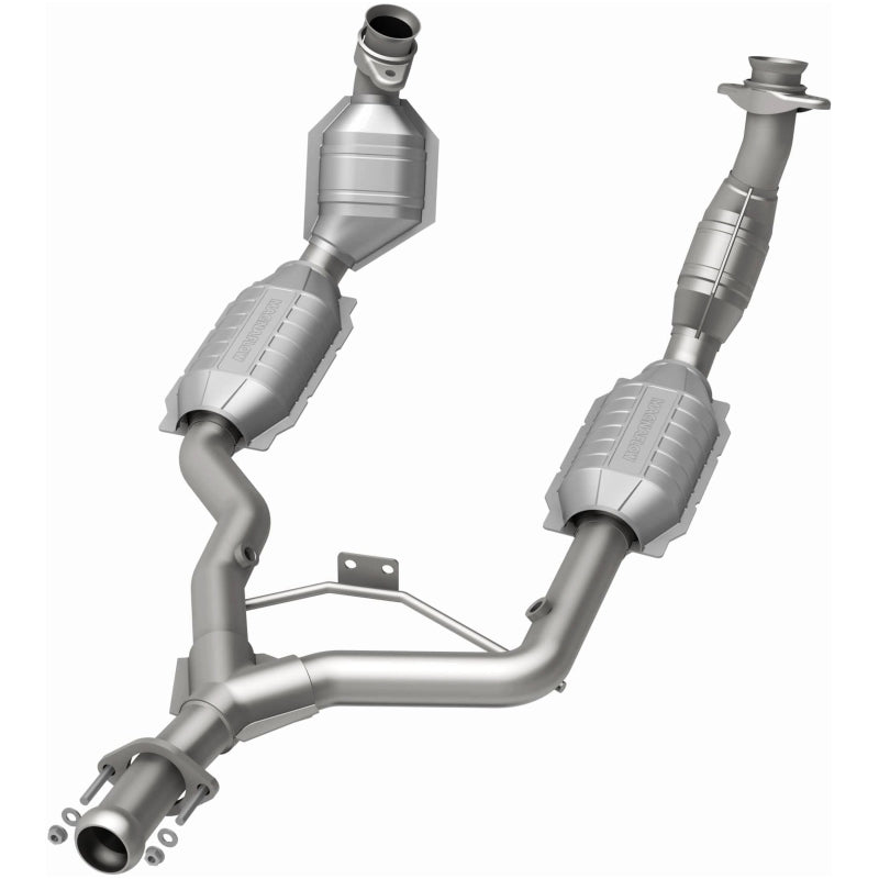 MagnaFlow Direct-Fit Catalytic Converter for 1996–1998 Ford Mustang 3.8L