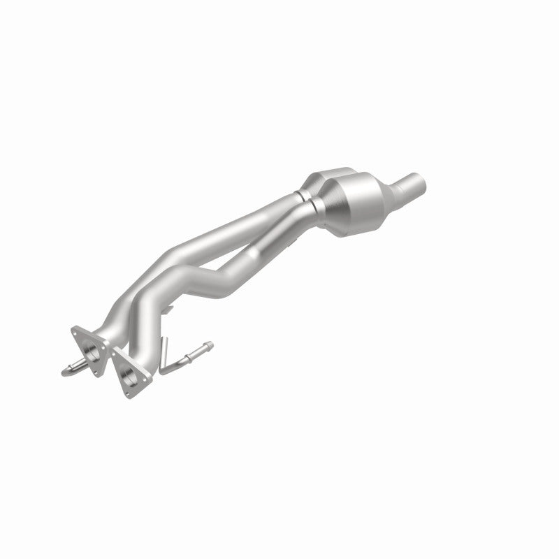 Magnaflow Catalytic Converter DF 07 Volkswagen Touareg 3.6L Rear