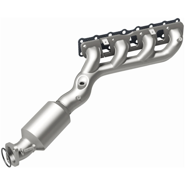 MagnaFlow Direct-Fit Stainless Steel Catalytic Converter 5.6L V8 - 04-06 Nissan Titan - OneFastShop