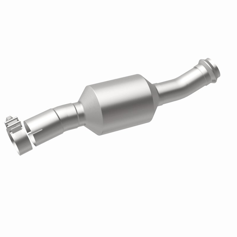 MagnaFlow OEM Grade Rear Direct-Fit Catalytic Converter - Ford Bronco Sport 1.5L / Lincoln Corsair 2.0L 360 degree view 10