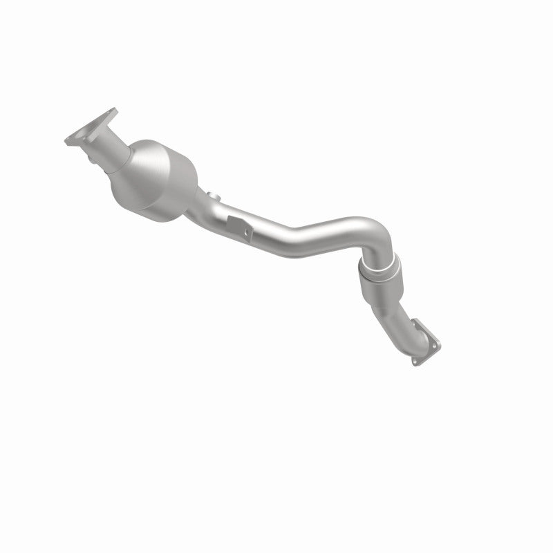 Magnaflow Direct-Fit Catalytic Converter OEM Underbody for 2007-2010 Audi Q7 V6 3.6 and 2008-2010 Volkswagen Touareg - OneFastShop