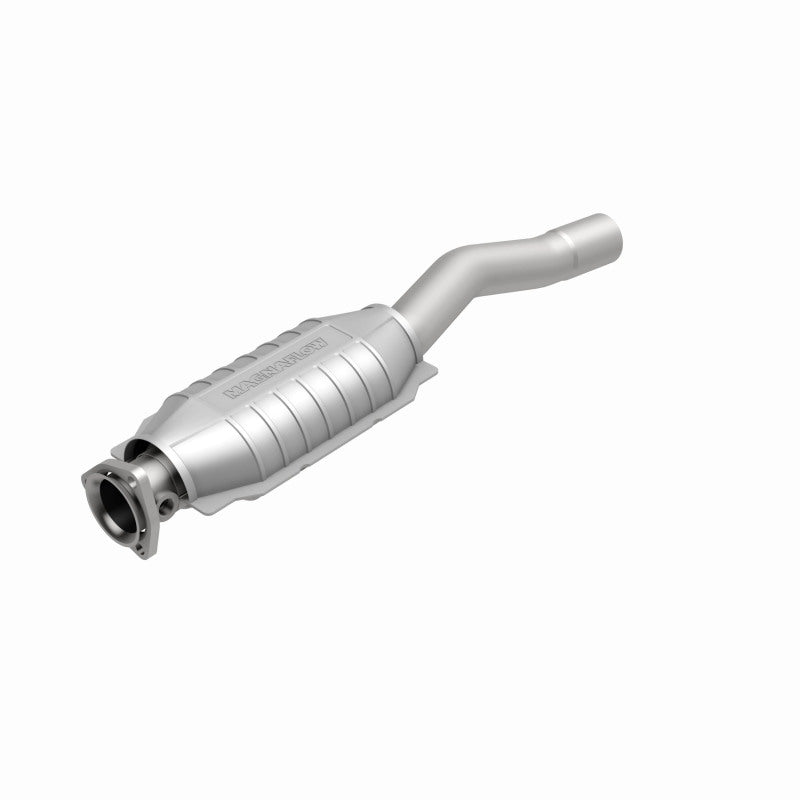 Magnaflow Conv Volvo 28.75X6.5X4 2.5/2.38 Direct-Fit Catalytic Converter for 1985-1995 Volvo 740 940 - OneFastShop