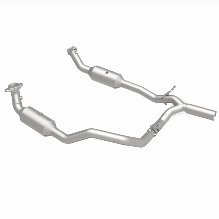 Magnaflow Direct Fit Catalytic Converter 280014 for 17-18 Ford E-350 6.8L - OneFastShop