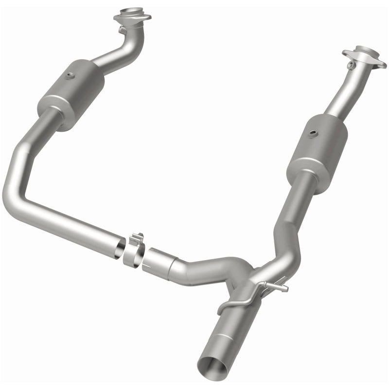 Magnaflow OEM Direct Fit Catalytic Converter for 09-13 Ford E-350 Super Duty V10 6.8 - OneFastShop