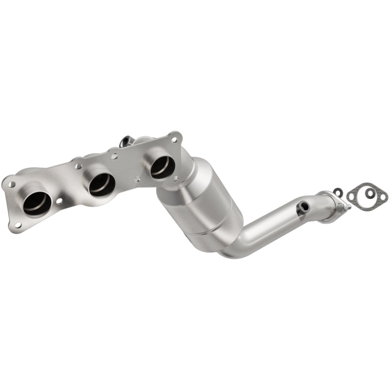 Magnaflow Direct-Fit Catalytic Converter for 2008-2010 BMW 528i/528i xDrive 3.0L Underbody - OneFastShop