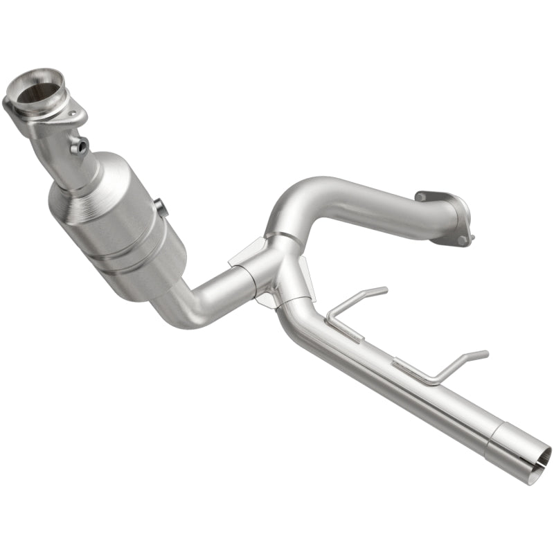 MagnaFlow Federal Underbody Direct-Fit Catalytic Converter - Ford Expedition, Lincoln Navigator 5.4L 2009-2014 (52418)