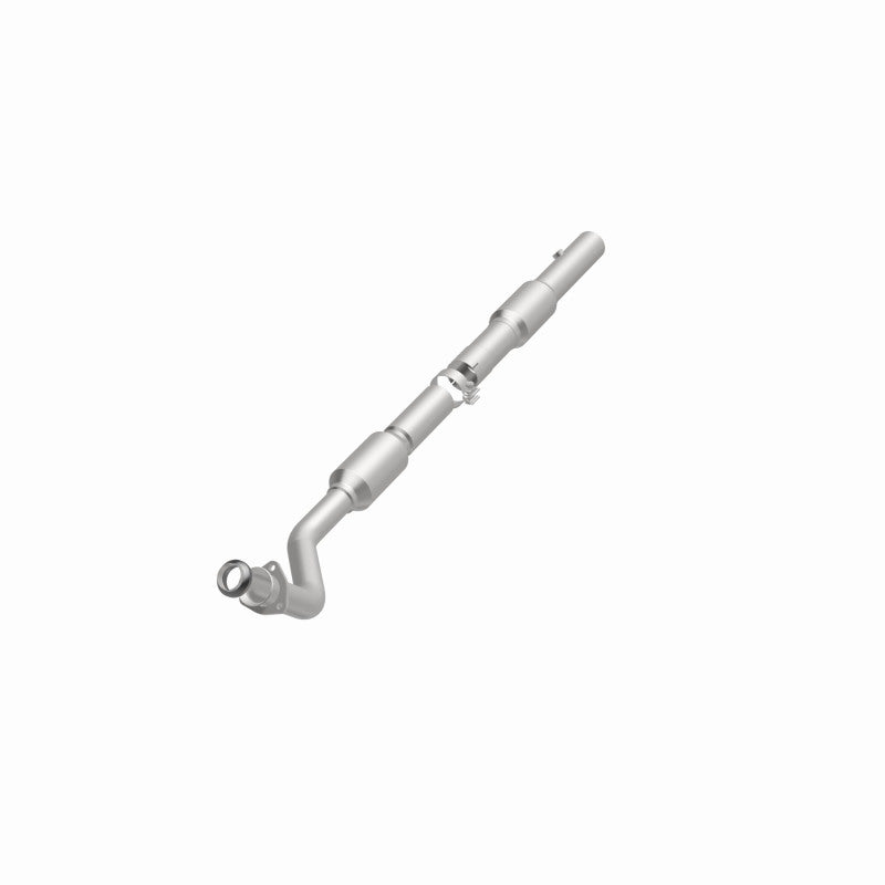 Magnaflow Direct Fit Catalytic Converter for 97-00 Chevrolet Express 1500 5.7 OEM Undrbdy