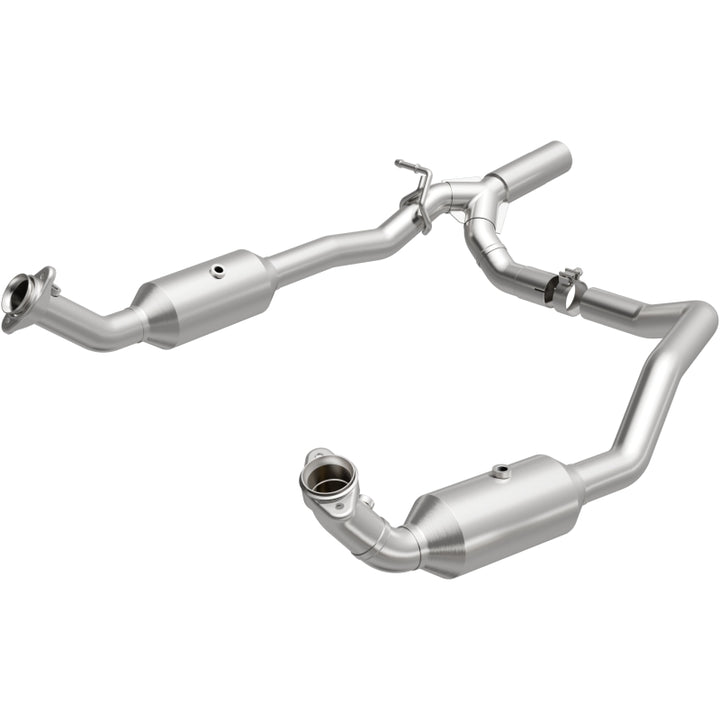 Magnaflow Direct Fit Catalytic Converter 280014 for 17-18 Ford E-350 6.8L - OneFastShop