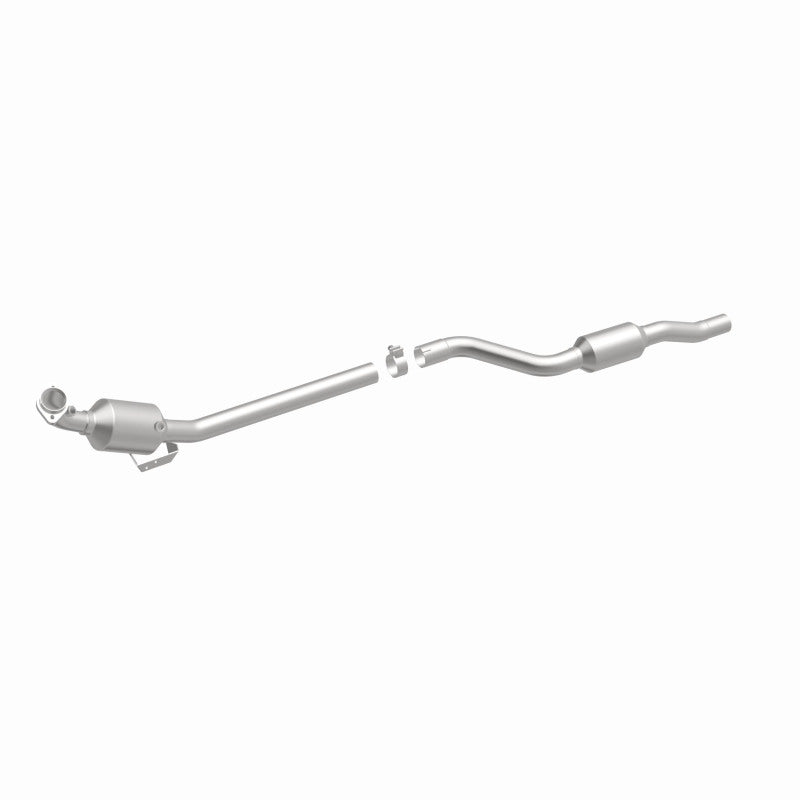Magnaflow Conv Direct Fit 10-12 Mercedes-Benz GLK350 V6 3.5 OEM Underbody Catalytic Converter - OneFastShop