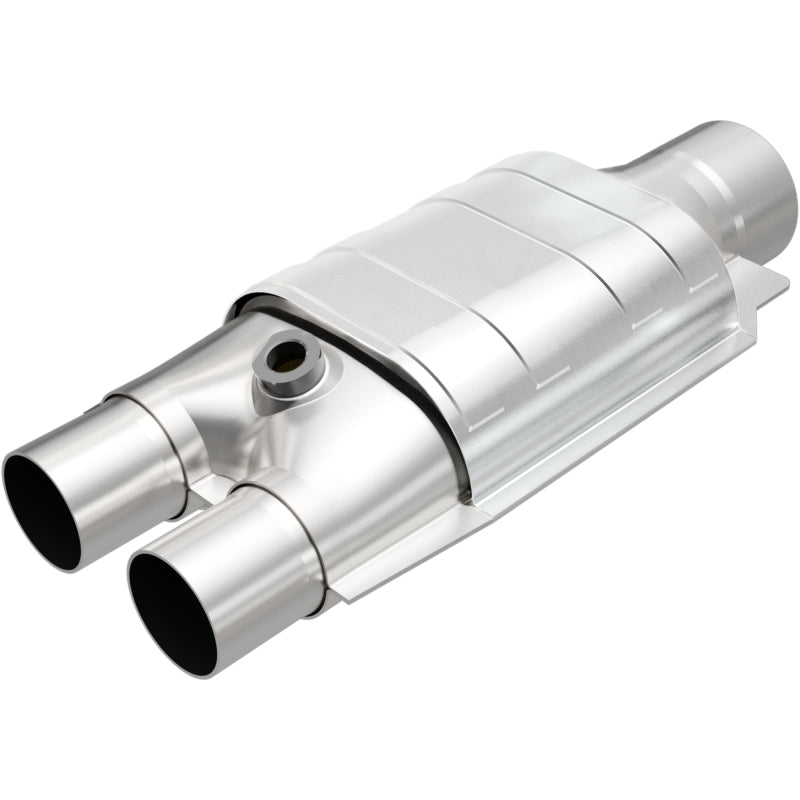 Magnaflow Conv Univ 3inch/2inch Single/Dual w/ O2 for 1996-2002 Chevrolet Express 1500/2500, GMC Savana 1500/2500