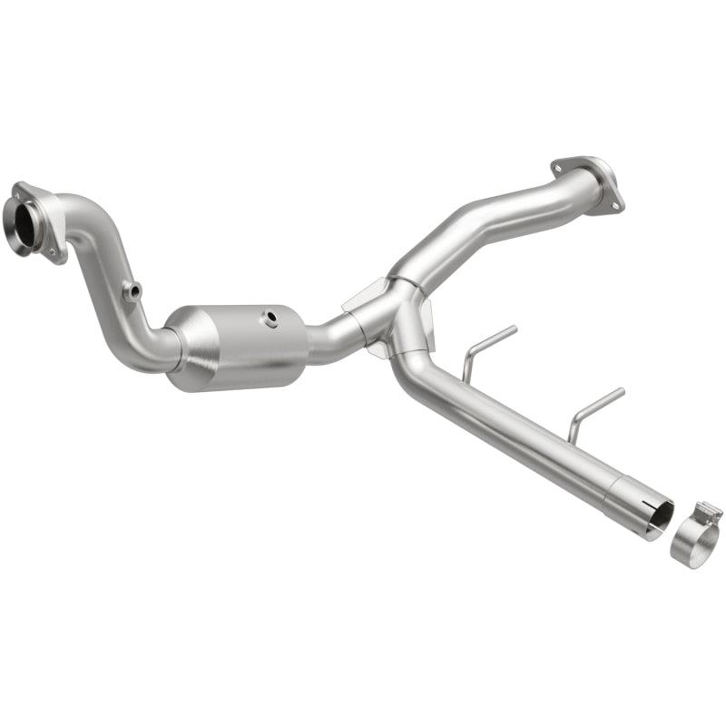 Magnaflow Conv Direct Fit 15-17 Ford F150 V6 2.7L OEM Underbody Catalytic Converter - OneFastShop