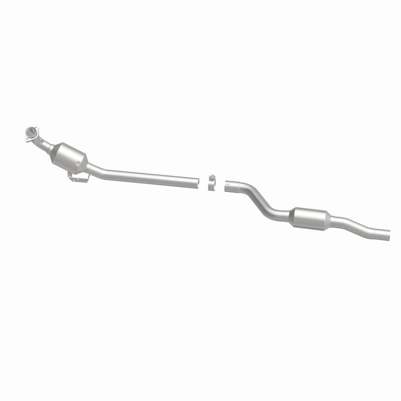 Magnaflow Conv Direct Fit 10-12 Mercedes-Benz GLK350 V6 3.5 OEM Underbody Catalytic Converter - OneFastShop