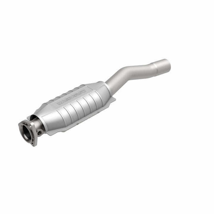 Magnaflow Conv Volvo 28.75X6.5X4 2.5/2.38 Direct-Fit Catalytic Converter for 1985-1995 Volvo 740 940 - OneFastShop