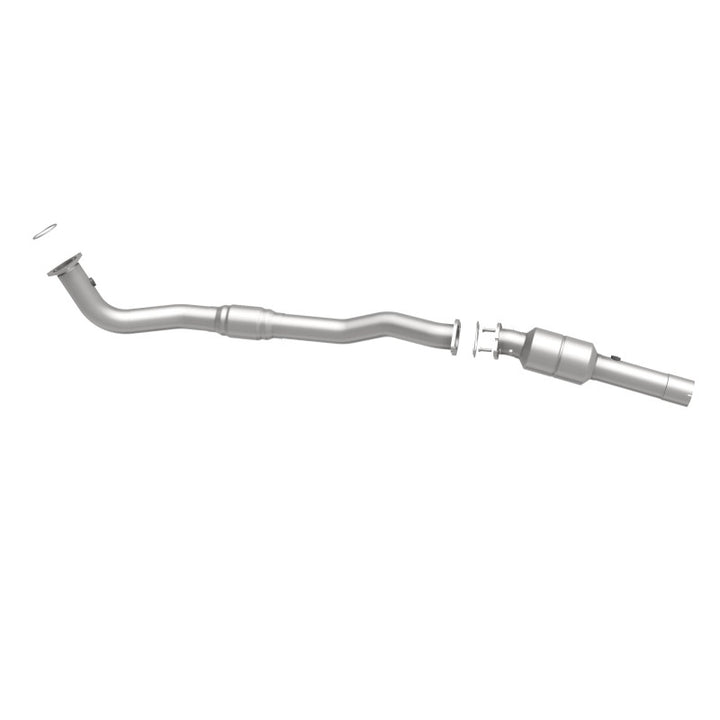Magnaflow Catalytic Converter DF 01-02 2500HD 8.1L Passenger Side Compatible with 2002 Chevrolet Silverado 2500 HD and GMC Sierra 2500 HD - OneFastShop