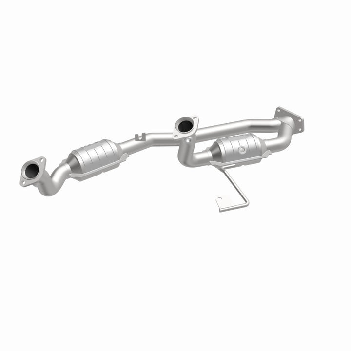 MagnaFlow Conv DF Direct-Fit Catalytic Converter for 2001–2003 Ford Windstar 3.8 OEM