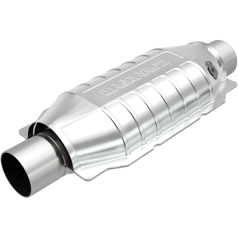 MagnaFlow 99036HM OEM Grade Universal Catalytic Converter 2.5in - Jeep Cherokee, Ford Explorer, Dodge Ram 1500 (1996-2004)