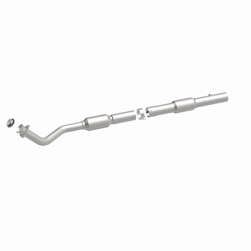 Magnaflow Direct Fit Catalytic Converter for 97-00 Chevrolet Express 1500 5.7 OEM Undrbdy