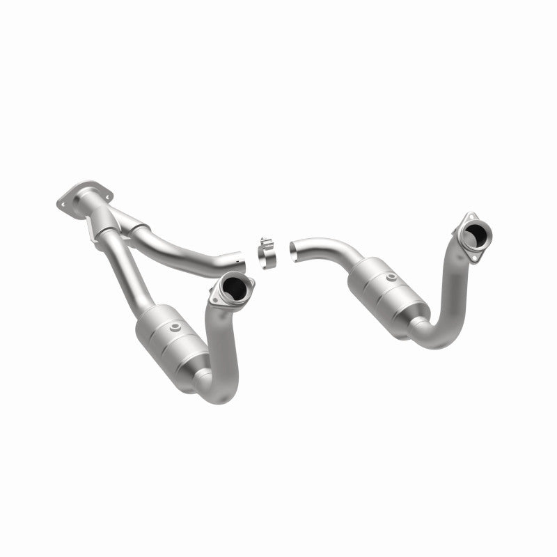 Magnaflow Direct Fit Catalytic Converter for 08-10 Ford F-350 Super Duty 6.8L - OneFastShop