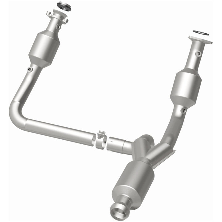 Magnaflow Underbody Direct-Fit Catalytic Converter for Chevrolet Silverado 1500 14-15