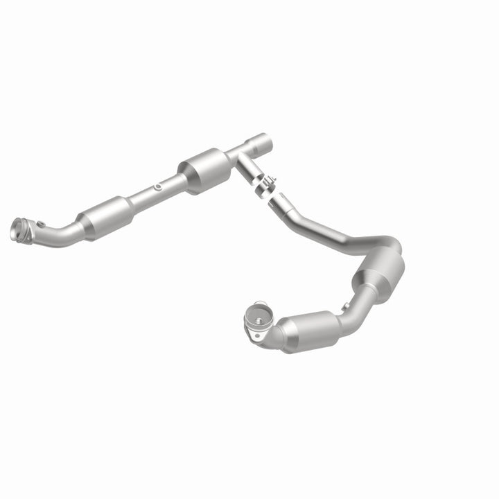 Magnaflow Direct Fit Catalytic Converter for 05-08 Ford E-350 Super Duty 5.4L - OneFastShop