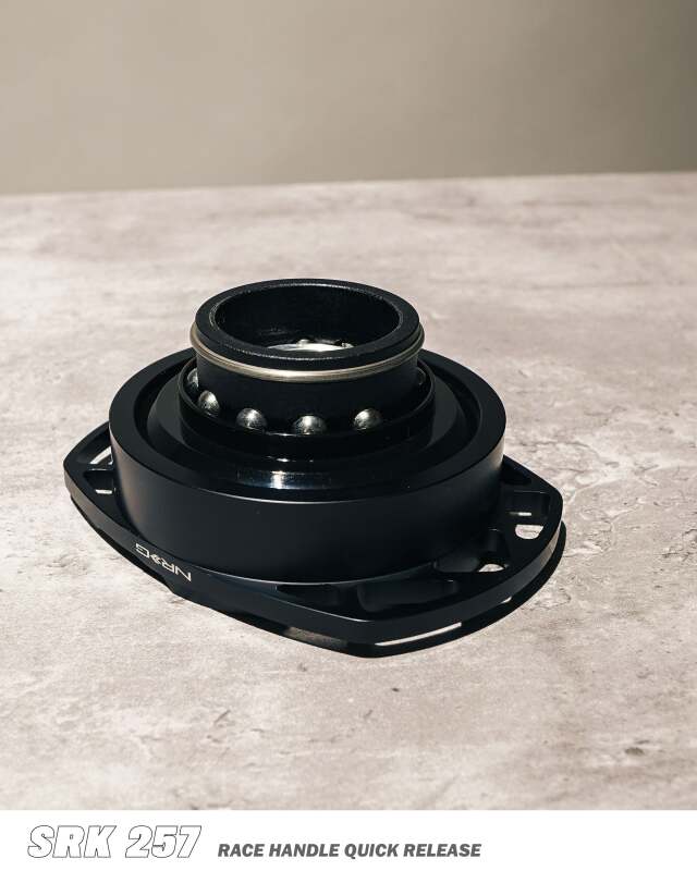 NRG Gen 2.0 SFI Race Handle Quick Release - Universal 6x70/6x74 - Black, image 2