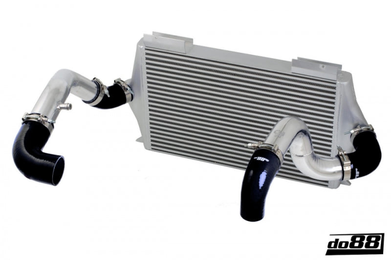 do88 BigPack 63mm Throttle Intercooler Kit - Volvo 940 / 960 with Air Conditioning 1992-1998 - Black Hoses