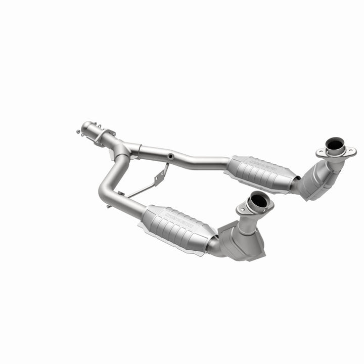 MagnaFlow Direct-Fit Catalytic Converter for 1996–1998 Ford Mustang 3.8L