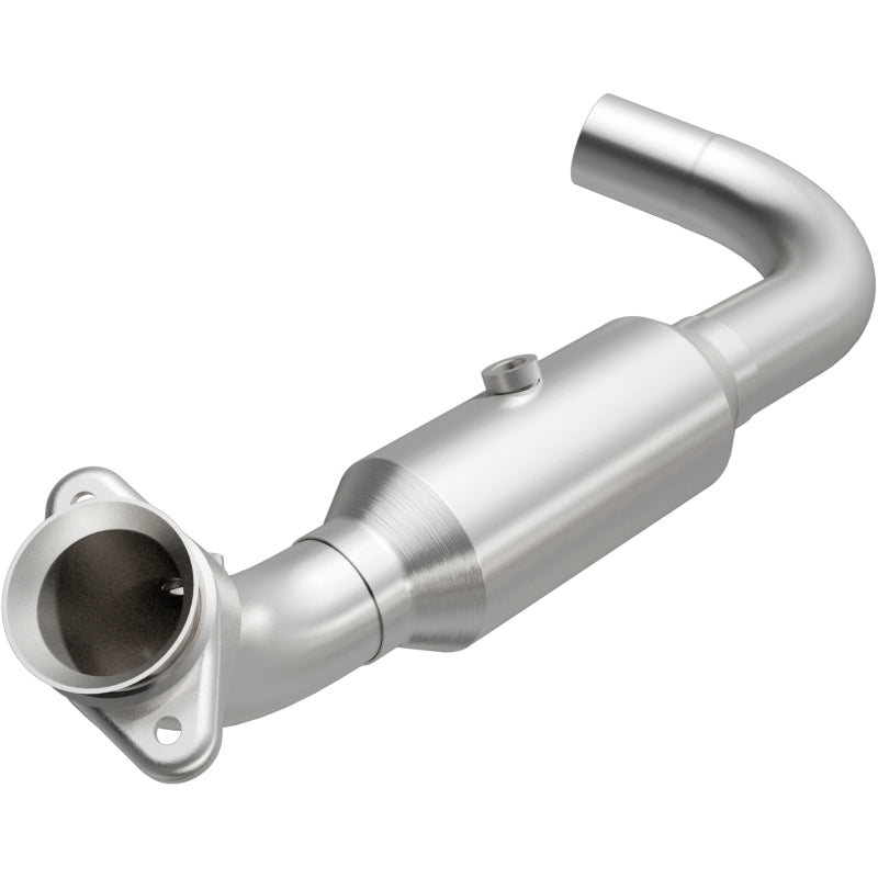 Magnaflow Direct Fit Converter for 07-08 Ford Expedition 5.4L CARB Compliant