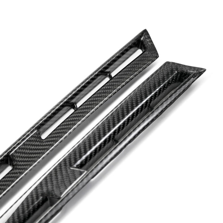 Seibon Carbon Fiber Fender Ducts for 09-10 Nissan GTR R35 - OneFastShop