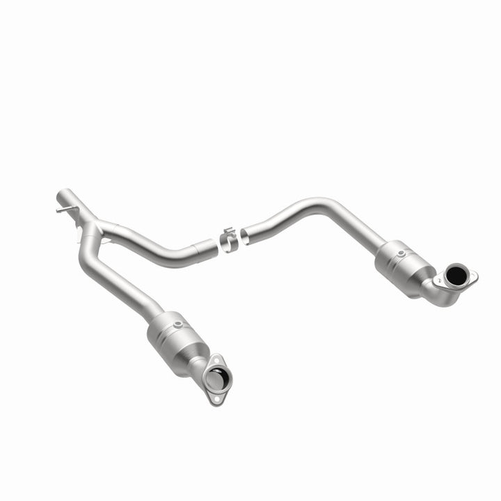 Magnaflow Direct Fit Converter for 09-14 Ford E-250 4.6L - OneFastShop