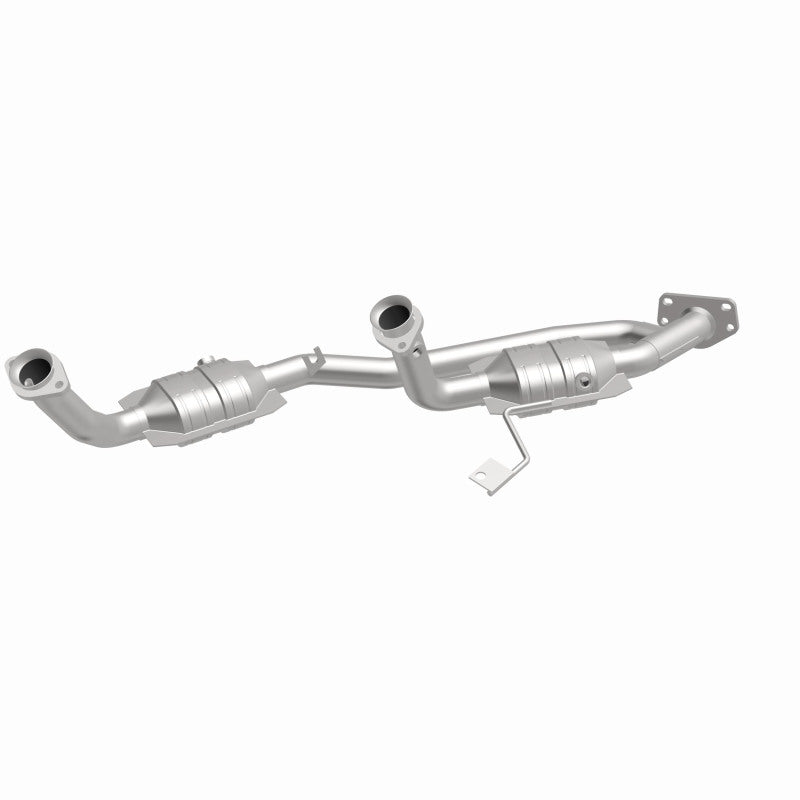 MagnaFlow 23083 Catalytic Converter for Ford Freestar - EPA Compliant & Easy Install