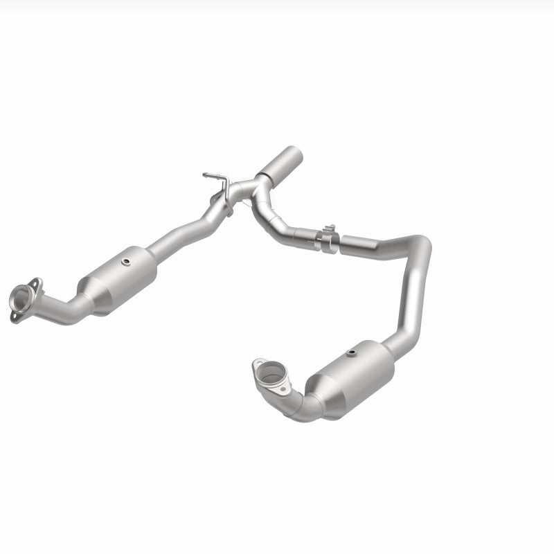 Magnaflow Direct Fit Catalytic Converter 280014 for 17-18 Ford E-350 6.8L - OneFastShop