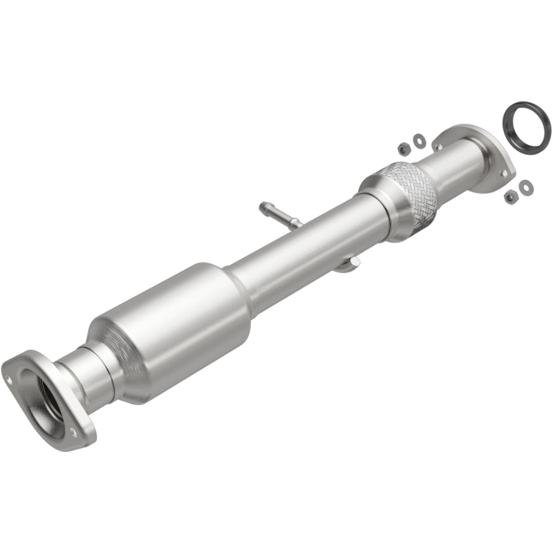 Magnaflow Direct-Fit Catalytic Converter for 14-16 Toyota Highlander 3.5L