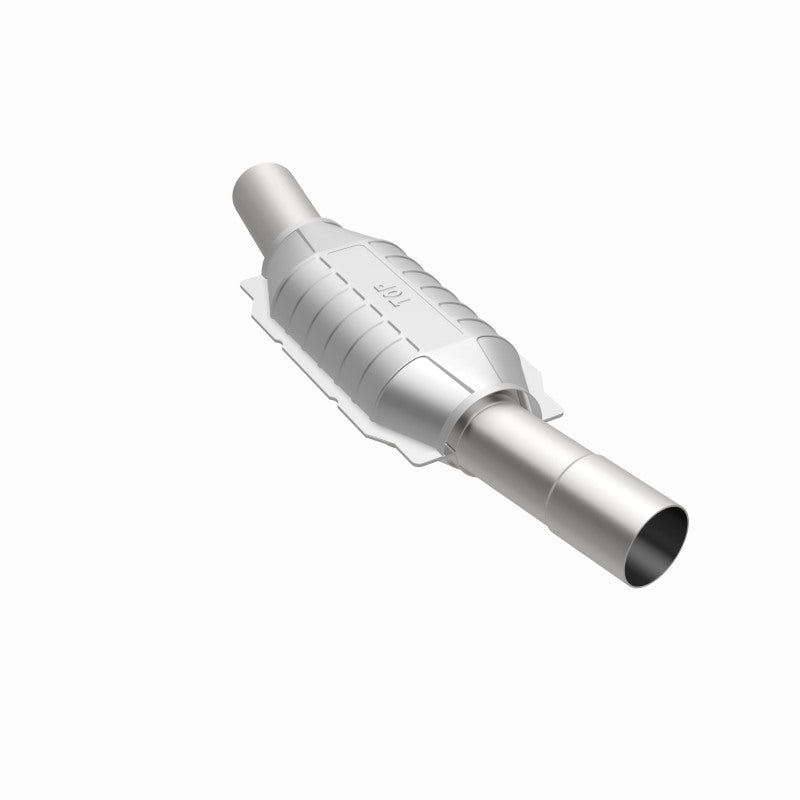 Magnaflow Conv DF GM 25inch x 7inch x 4inch 2.5/2.5inch Compatible with 1975-1986 Chevrolet C10/K10 and GMC C15/C1500