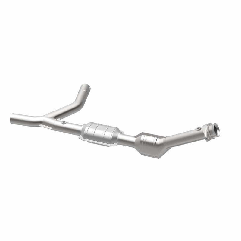 MagnaFlow Conv DF Direct-Fit Catalytic Converter for 2000–2004 Ford E150 4.6L Passenger Side - OneFastShop
