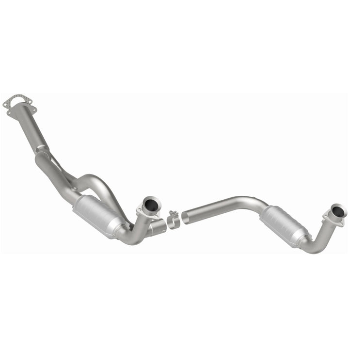 Magnaflow Direct-Fit Catalytic Converter for 2000-2002 Chevrolet/GMC Express/Savana 1500/2500 5.7L OBDII to 8500 GVW - OneFastShop