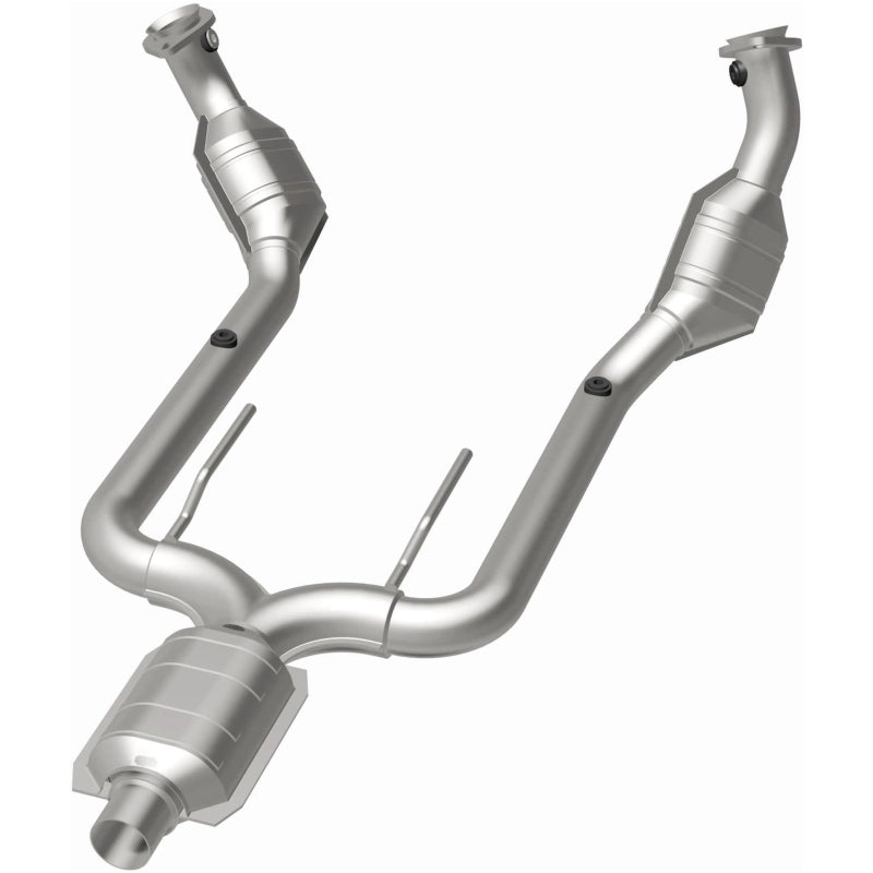 MagnaFlow Direct-Fit Catalytic Converter Thunderbird-Cougar 95-96 - OneFastShop