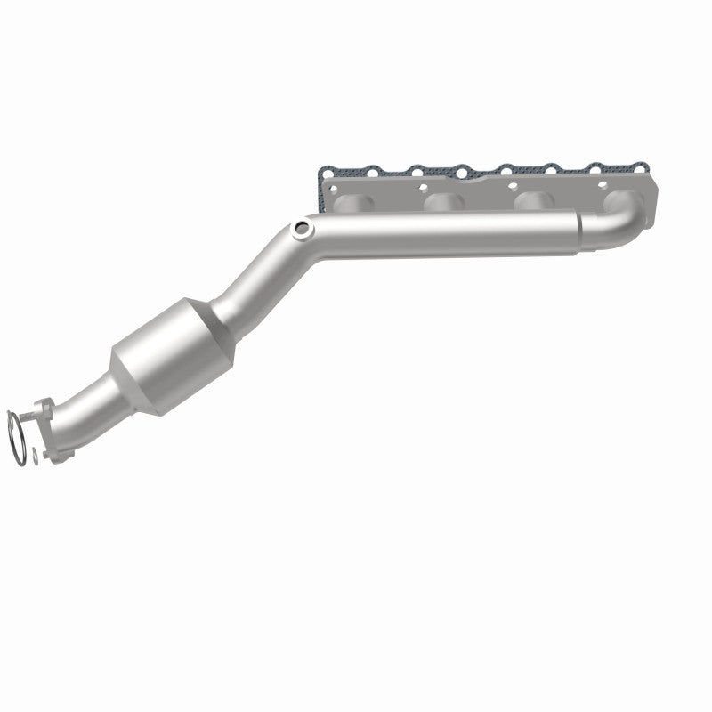 Magnaflow 2004 Nissan Titan 5.6L Direct Fit Converter - OneFastShop