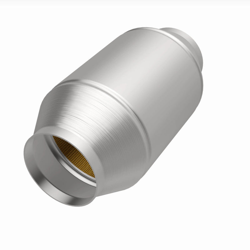 Magnaflow Universal Catalytic Converter 2.50 Inch C/C CA Pre-OBDII for 1982-1995 Dodge Isuzu Models