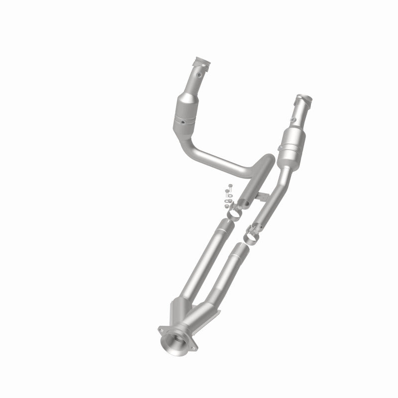 MagnaFlow Direct Fit Catalytic Converter for 2015 Ford Transit V6