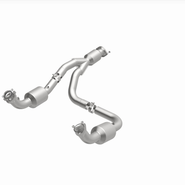 Magnaflow 12-20 Chevrolet Express 4500 6.0L Direct Fit Catalytic Converter