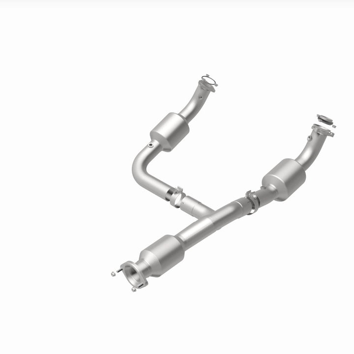 Magnaflow 12-20 Chevrolet Express 4500 6.0L Direct Fit Catalytic Converter