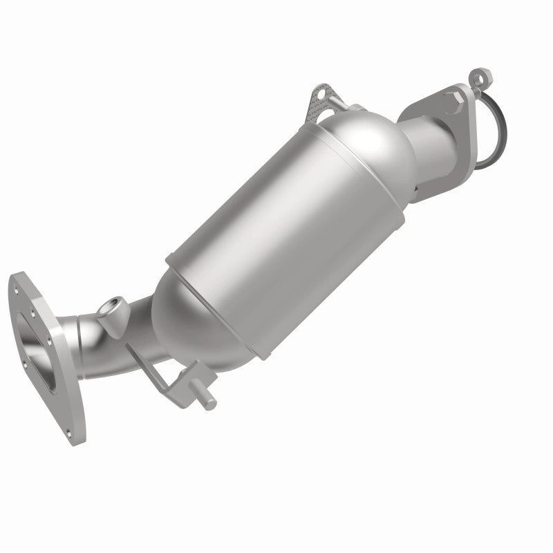 Magnaflow OEM Grade Federal/EPA Compliant Catalytic Converter for Lexus RX 350h V6-3.5