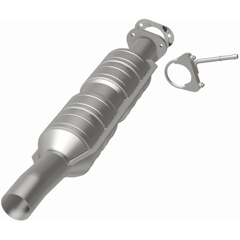 Magnaflow Catalytic Converter DF 07-08 E-350 Super Duty 5.4 & 6.8 L OEM Underbody Direct Fit - OneFastShop