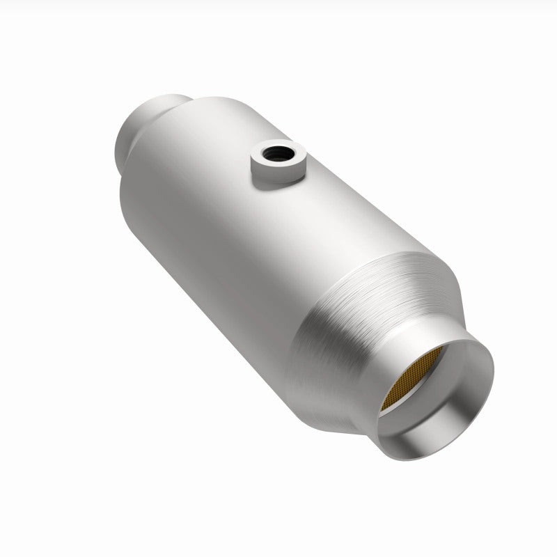 Magnaflow Catalytic Converter 2.5in CA Spun Mid-Bed