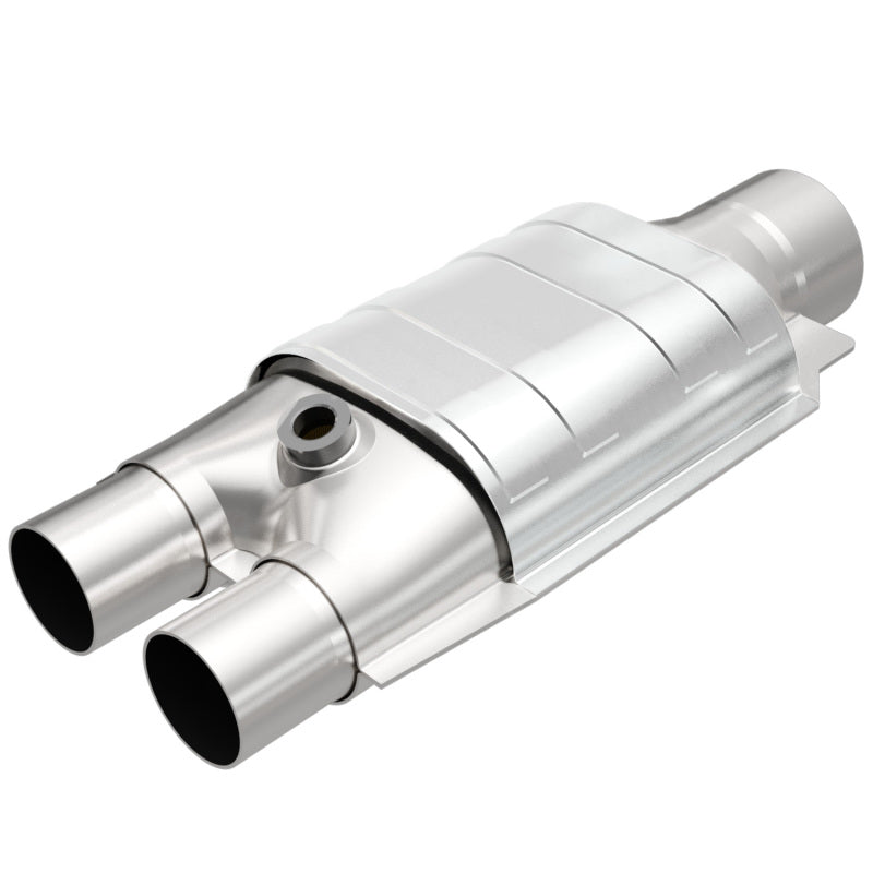 Magnaflow Conv Univ 3inch/2inch Single/Dual w/ O2 for 1996-2002 Chevrolet Express 1500/2500, GMC Savana 1500/2500