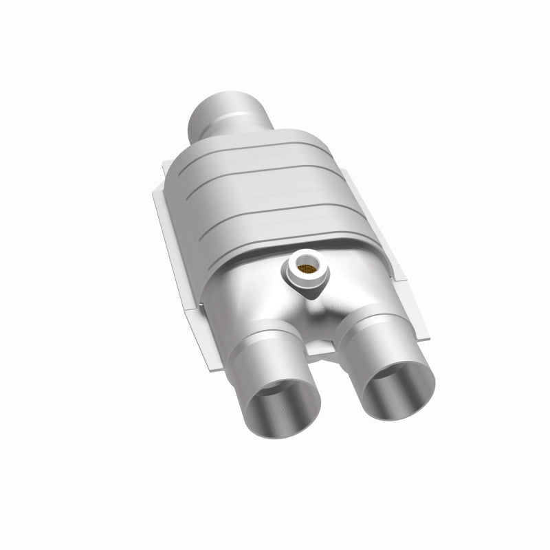 Magnaflow Catalytic Converter Universal 3 Inch/2 Inch Single/Dual with O2 Compatible with 1996-2002 Chevrolet Express 1500/2500 and GMC Savana 1500/2500 - OneFastShop