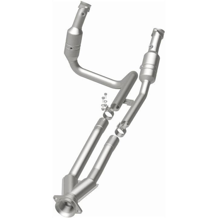 MagnaFlow Direct Fit Catalytic Converter for 2015 Ford Transit V6